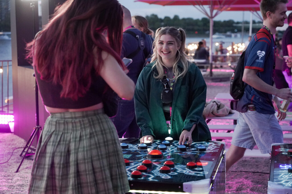 Equal eSports Festival Neuron Race