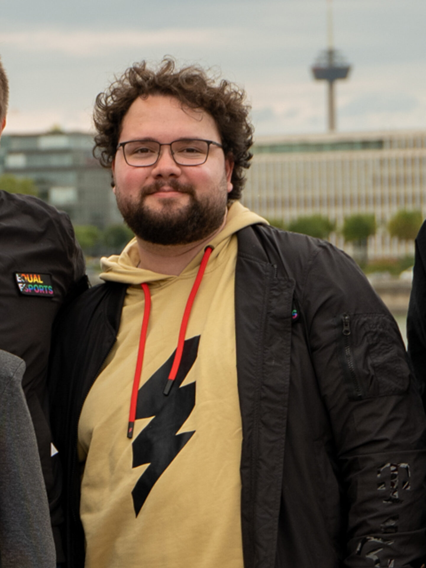 David Eitel Projektmanager bei der esports player foundation - Ausschnitt aus einem Gruppenfoto